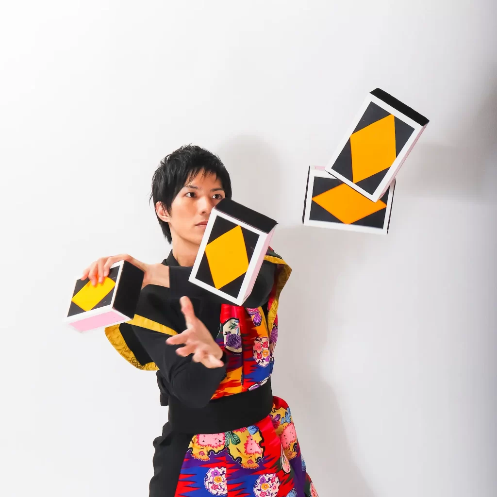 ボックスシ＿Box Theater HANE.jpg を表示しています