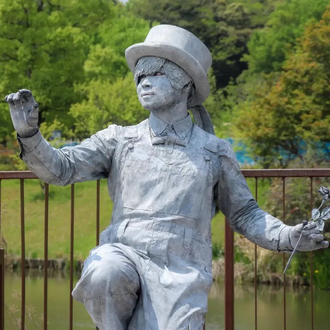 ス＿Statue KaI.jpeg を表示しています